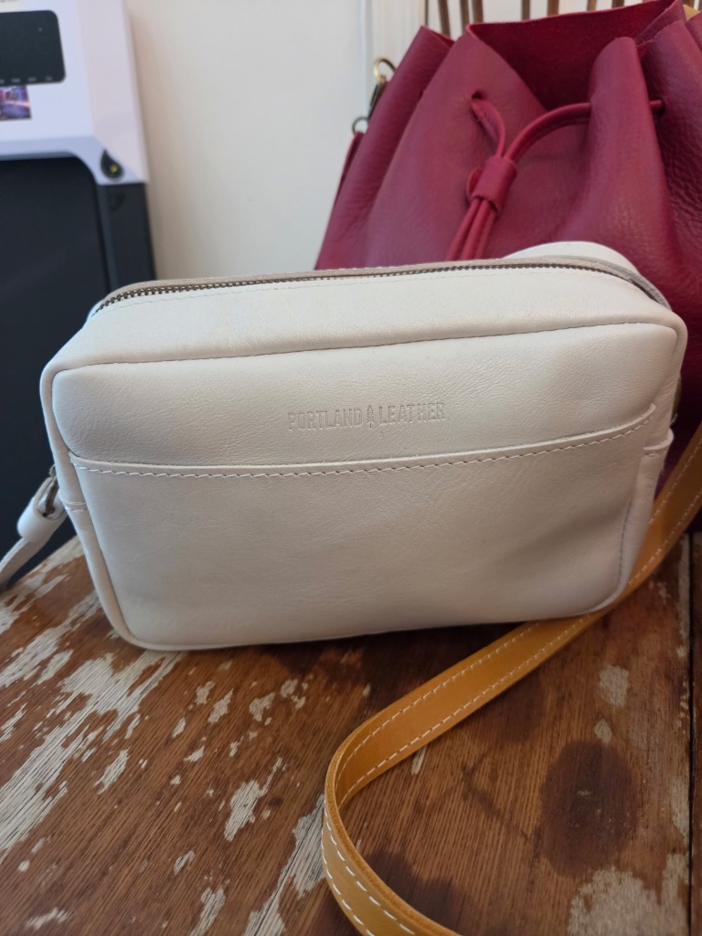 Portland Leather Camera Bag (Pearl)